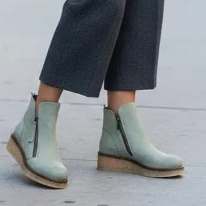 Bueno Women’s Phoenix Sage Nubuck Boots, Size 36