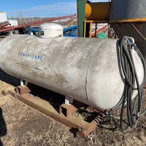 Western 500 gallon Propane Tank w/ Hose and Valve on Quality Steel Skid, 250 W.R., S/N 8519 A