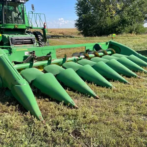John Deere 608C 8row30 Chopping Corn Head