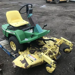 John Deere F525 Lawn Tractor
 UNRESERVED