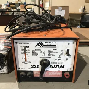 Acklands 225 Sizzler Welder
 UNRESERVED