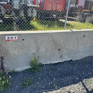 10' Concrete Block
 UNRESERVED