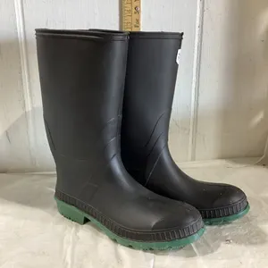 RUBBER BOOTS
