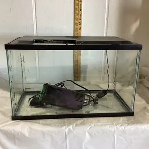 TETRA FISH AQUARIUM - NO PUMP