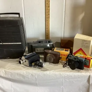 VINTAGE CAMERA COLLECTION