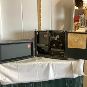 VICTOR CLASSIC MOVIE PROJECTOR