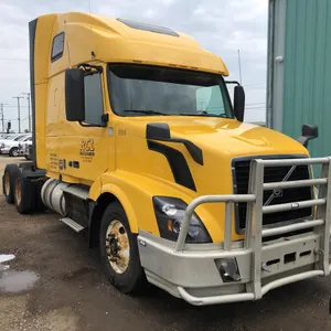 2016 Volvo 670 Semi Truck