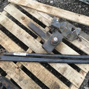 Hitch w/ Stabilizer Bars
 UNRESERVED