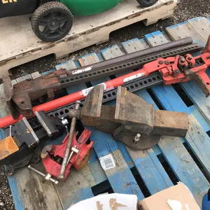 Assorted Vises and Floor Jacks
 UNRESERVED