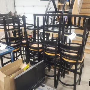 (11) Bar Chairs
 UNRESERVED