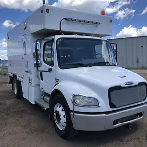2005 Freightliner M2 Custom Medium Duty Van
 UNRESERVED