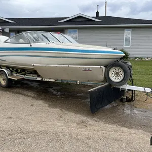 1994 Glastron SSV 170 Boat w/ Trailer 
 UNRESERVED