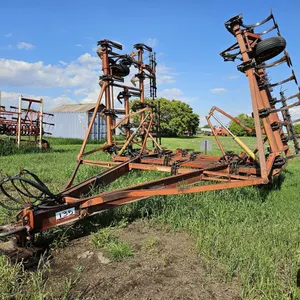 40' Morris Cultivator w/ Harrows
 UNRESERVED