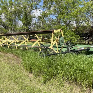 John Deere Pull Behind Swather
 UNRESERVED