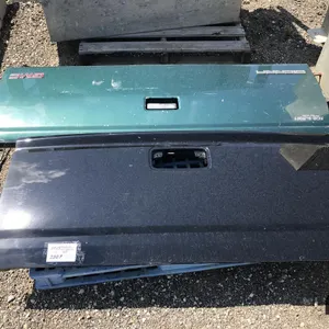 (2) Tailgates
 UNRESERVED