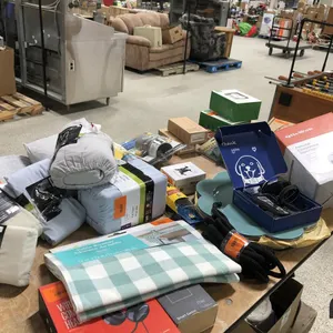 Dog Collar, Sheets, Pillowcases, Fence Lights & More
 UNRESERVED