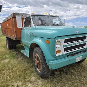 1970 Chevrolet C60 Grain Truck
 UNRESERVED
