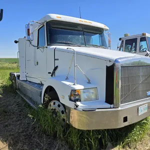 PARTS ONLY: 1995 White GMC Sleeper Semi Truck (Non-Runner)
 UNRESERVED