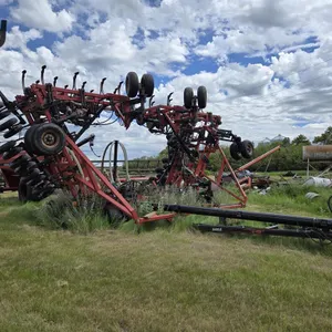 Case Concord 60' Air Seeder w/ and Case IH 3400 Air Cart
 UNRESERVED