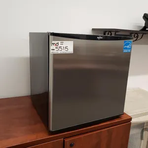 Koolatron Mini Fridge (17.5'' x 18.5'' x 19'')
 UNRESERVED