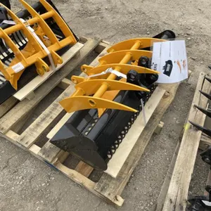 Excavator Attachment Set
 UNRESERVED