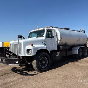 1985 International F2654 6x4 Asphalt Distributor Truck