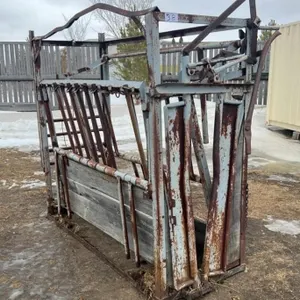 Livestock Handling Chute. #LOC: OK TIRE EQUIPMENT
