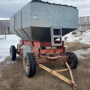 150 Bushel Gravity Wagon. One Tire Goes Flat.