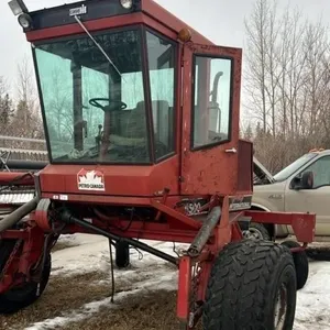 1989 IH 6500 25FT Self-Propelled Swather S/N: