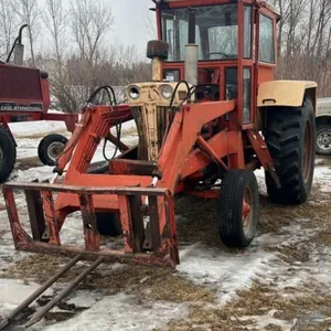 Case Model 930 Diesel Tractor w/FEL. Missing the