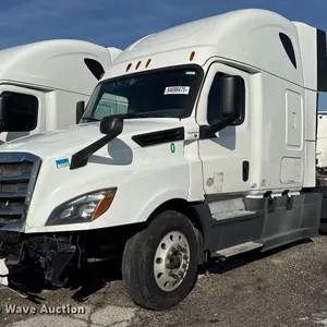 2018 Freightliner Cascadia semi truck