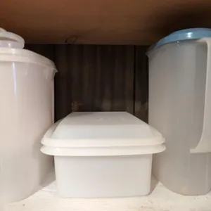 3 Tupperware pieces, ice cream container,
