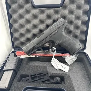 Walther PPQ 9MM
Serial# FA05480
Case,