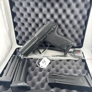 HK USP Compact 9MM
Serial# 27058863
Case, three