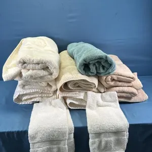 ASSORTED BOX OF TOWELS
