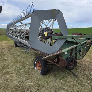 1982 Coop H-26 Header & Transport
 UNRESERVED