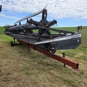 1998 MacDon 962 35' Header & Transport
 UNRESERVED