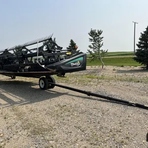 2016 MacDon FD75-5 Flex Draper Header
 UNRESERVED