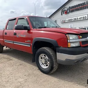 2004 Chevrolet Silverado 2500 Crew Cab Pickup Truck 
 UNRESERVED
