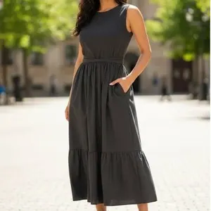 Isaac Mizrahi New York Black Sleeveless Dress, Size Medium (M/M)
