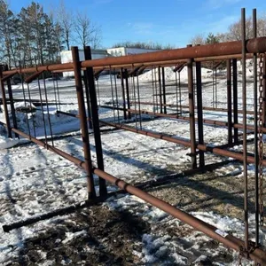 30FT Freestanding Panel Frame. #LOC: OK Tire