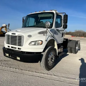 2009 Freightliner M2 106 4x2 Van Truck