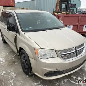 IMPOUND UNIT: 2014 Dodge Grand Caravan SE
 UNRESERVED