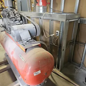 DeVilbiss Air Compressor
 UNRESERVED
