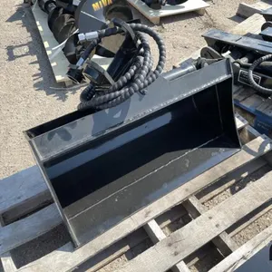 32'' Excavator Bucket Attachment
 UNRESERVED