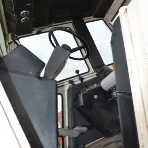 1982 Case 2290 Tractor, New inside cab liner kit and seat, new air conditioning pump and AC serviced, new muffler, comes with factory duals, hub style