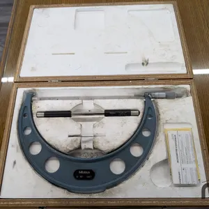 Mitutoyo Adjustable Micrometer 
 UNRESERVED