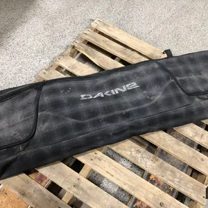 Technine Snowboard and Bag
 UNRESERVED