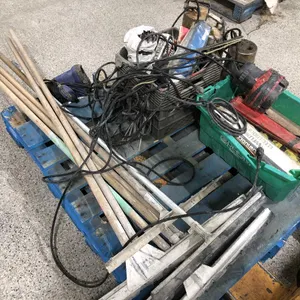 Squeegees, Pumps, Welding Rods and More
 UNRESERVED