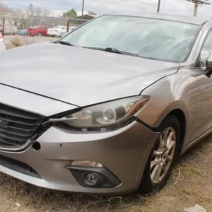 (TX) 2015 Mazda Mazda 3